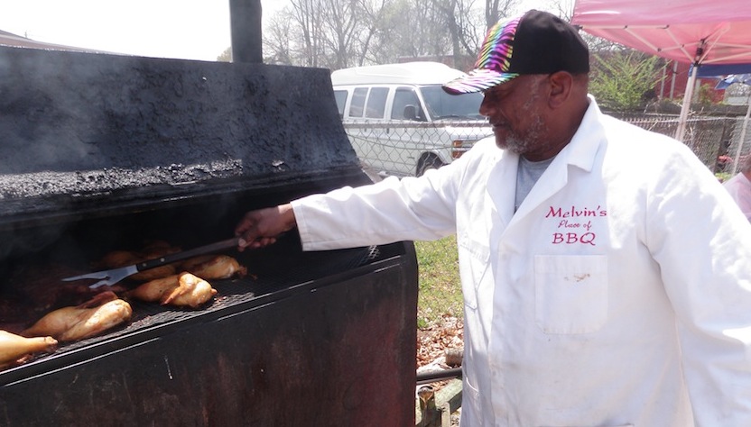Dining with Melvin in Huntsville, barbecue style